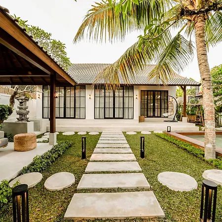 Hijau Villa By Evdekimi Ubud - Longer Stay More Rewards