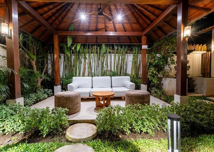 Hijau By Evdekimi - Charming 2br Escape With Pool, Outdoor Lounge, Lush Garden Villa Ubud