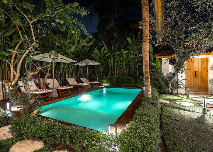 Villa Hijau By Evdekimi - Charming 2br Escape With Pool, Outdoor Lounge, Lush Garden Ubud