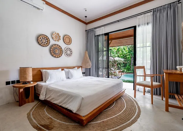 Villa Hijau By Evdekimi - Charming 2br Escape With Pool, Outdoor Lounge, Lush Garden *