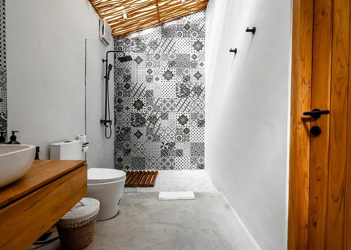 Hijau By Evdekimi - Charming 2br Escape With Pool, Outdoor Lounge, Lush Garden Villa Ubud