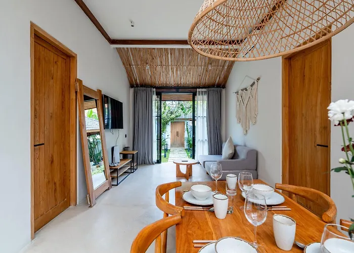 Hijau By Evdekimi - Charming 2br Escape With Pool, Outdoor Lounge, Lush Garden Villa Ubud